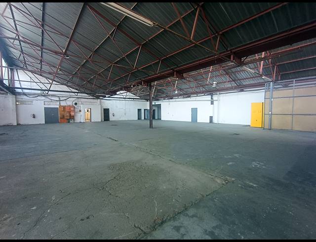 4,116M² BUILDING FOR SALE IN INDUSTRIA WEST